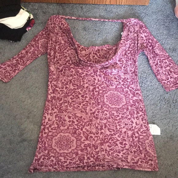 Top - Picture 2 of 2